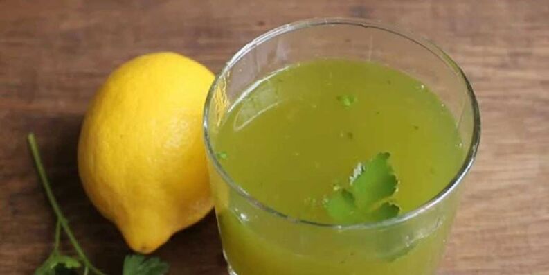 lemon cocktail with parsley for weight loss